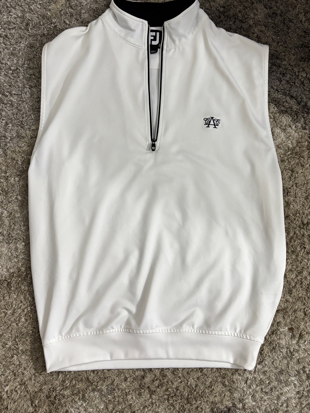 FootJoy White Men's Quarter-Zip Golf Vest